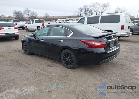 2017 Nissan Altima 2.5 Sr z USA, uszkodzony, nr VIN 1N4AL3AP4HC280482